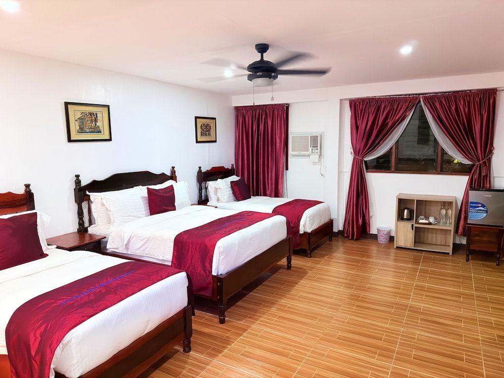 Doublegem Beach Resort and Hotel Oceanview Family Room 1 Queen and 2 Single Beds