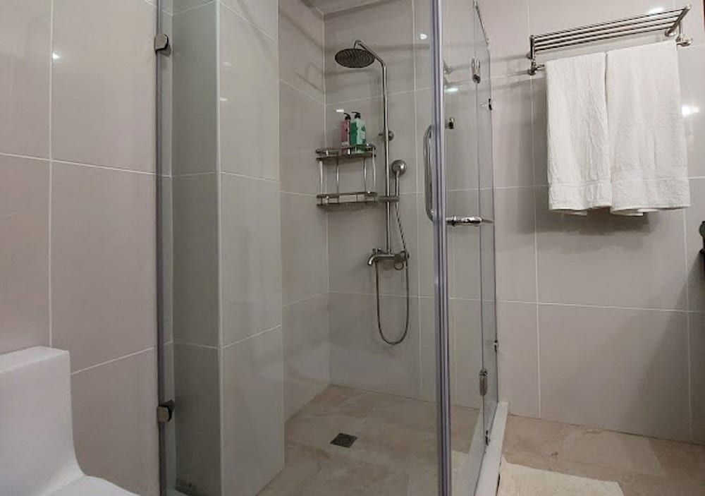 Doublegem Beach Resort and Hotel Oceanview Family Room 1 Queen and 2 Single Beds 15