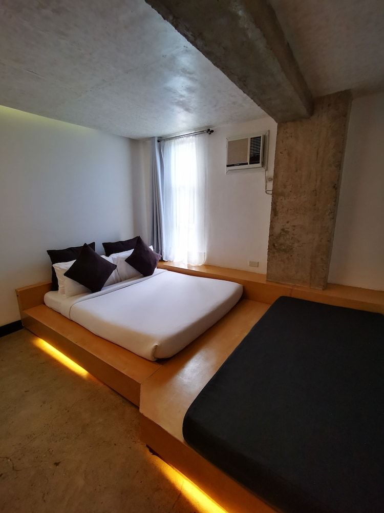 Urban Boutique Hotel Standard Room 2