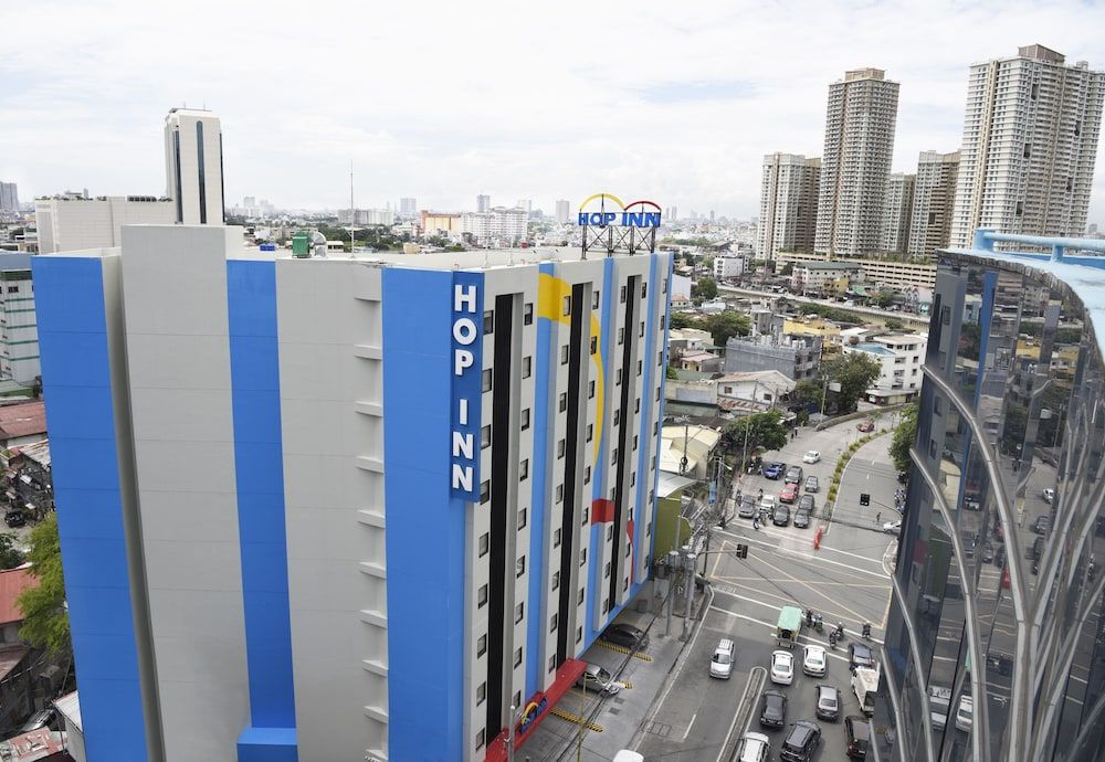 undefined Hop Inn Hotel Makati Avenue 2