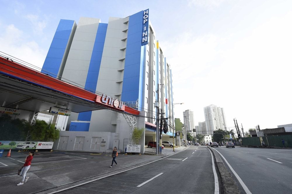 undefined Hop Inn Hotel Makati Avenue 5