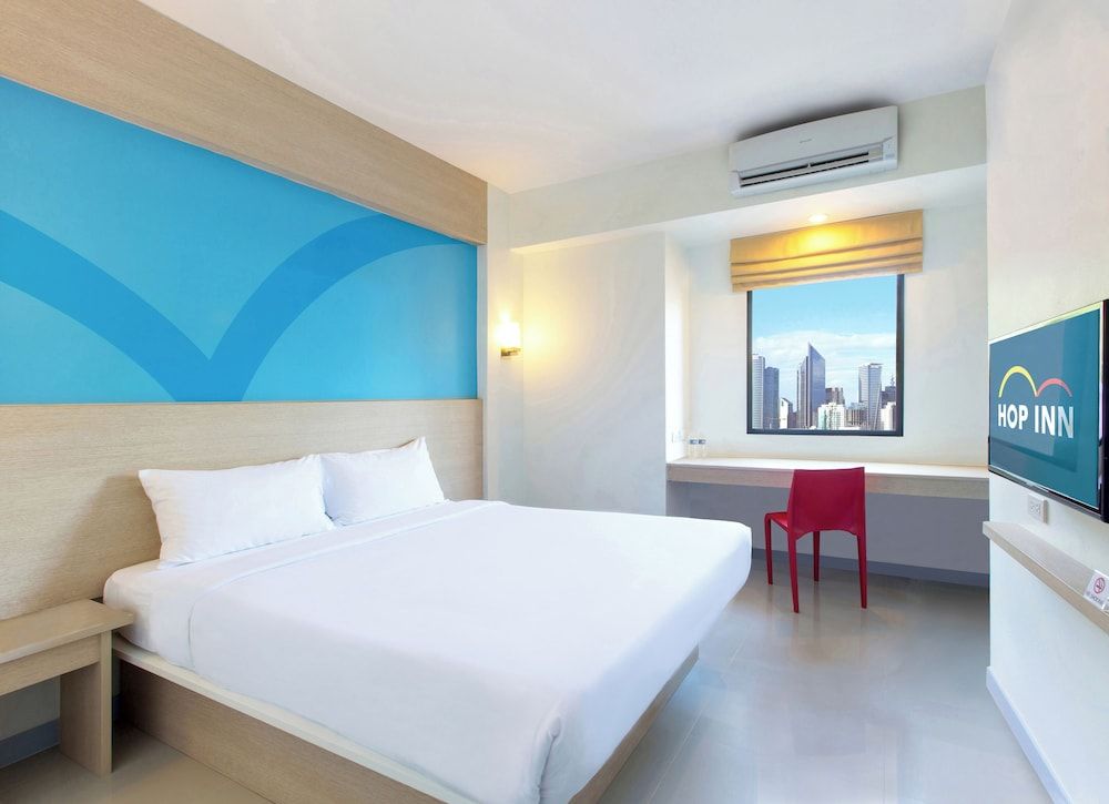 undefined Hop Inn Hotel Makati Avenue