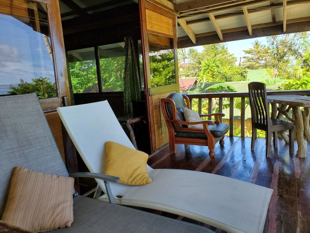 Patrick's on the Beach Executive Beach Front Cottage 6