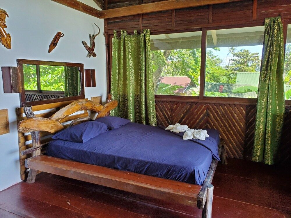 Patrick's on the Beach Executive Beach Front Cottage 5