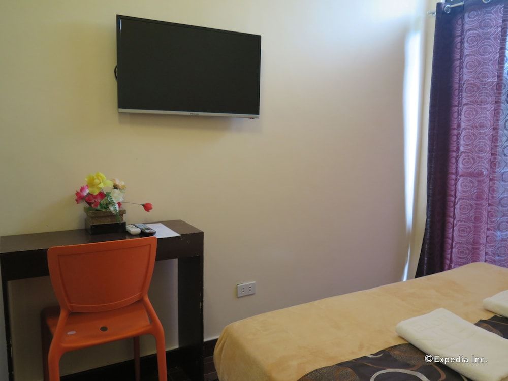 Rovic's Tourist Hotel Matrimonial Deluxe 6