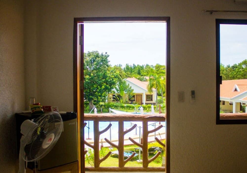 SUNVILLE HOTEL Queen Room Deluxe 8