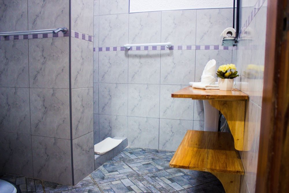 SUNVILLE HOTEL Queen Room Superior 6