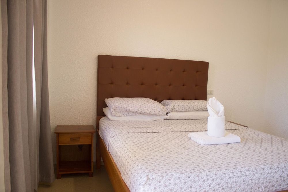 SUNVILLE HOTEL Queen Room Superior 3