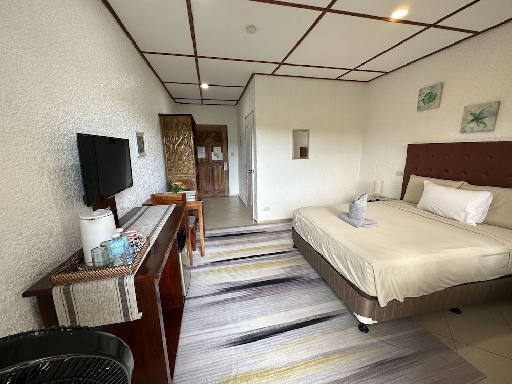 SUNVILLE HOTEL Queen Room Deluxe 5