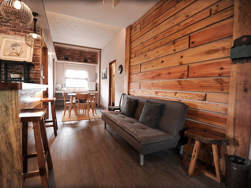 Pine Breeze Cottages Premium Room 6