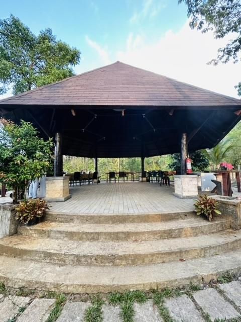 Sheridan Organic Farm and Eco Village