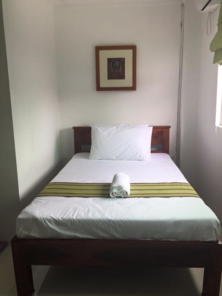 Hotel Lola Natividad