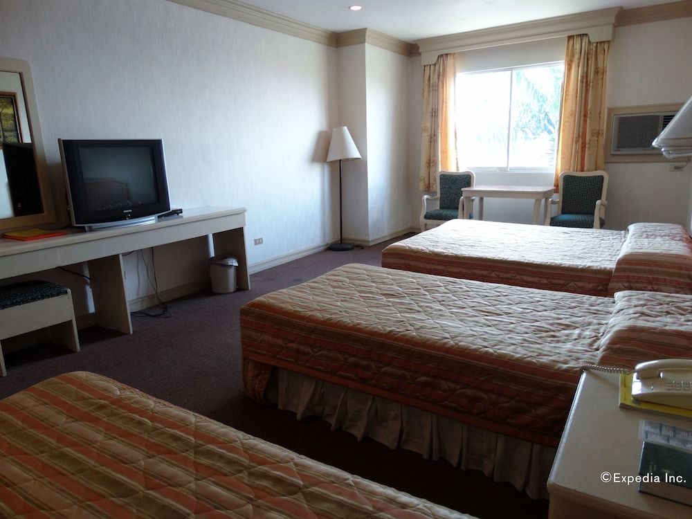 Orange Grove Hotel Family Suite 3
