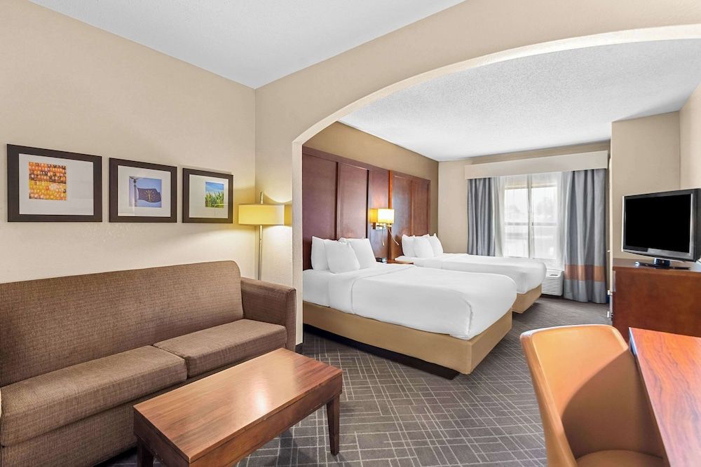 Suite, 1 Queen Bed, Accessible, Non Smoking