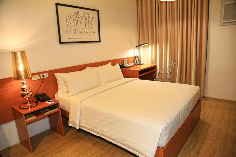 Big Hotel Executive Room 5