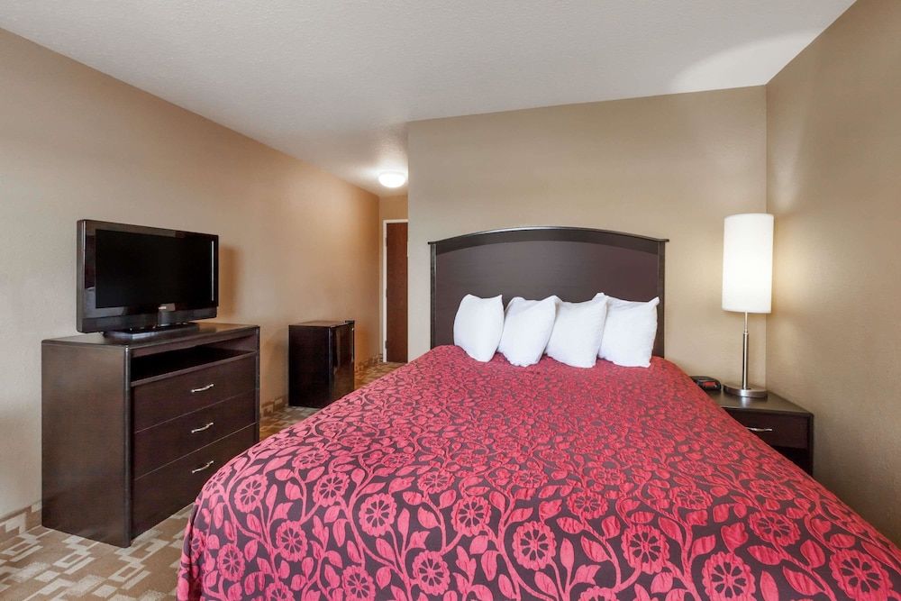 Room, 1 Queen Bed, Accessible