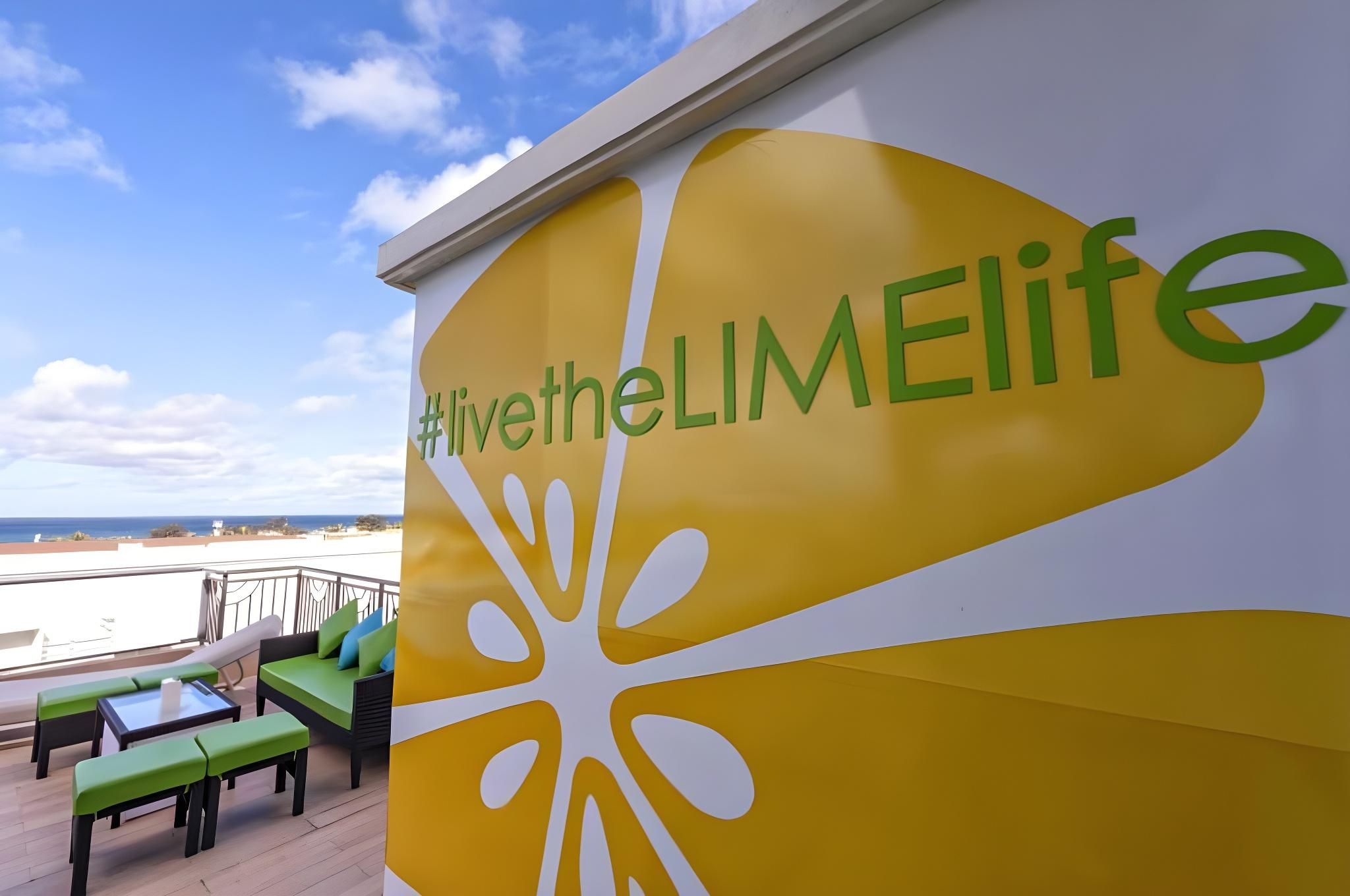 undefined Lime Hotel Boracay 5
