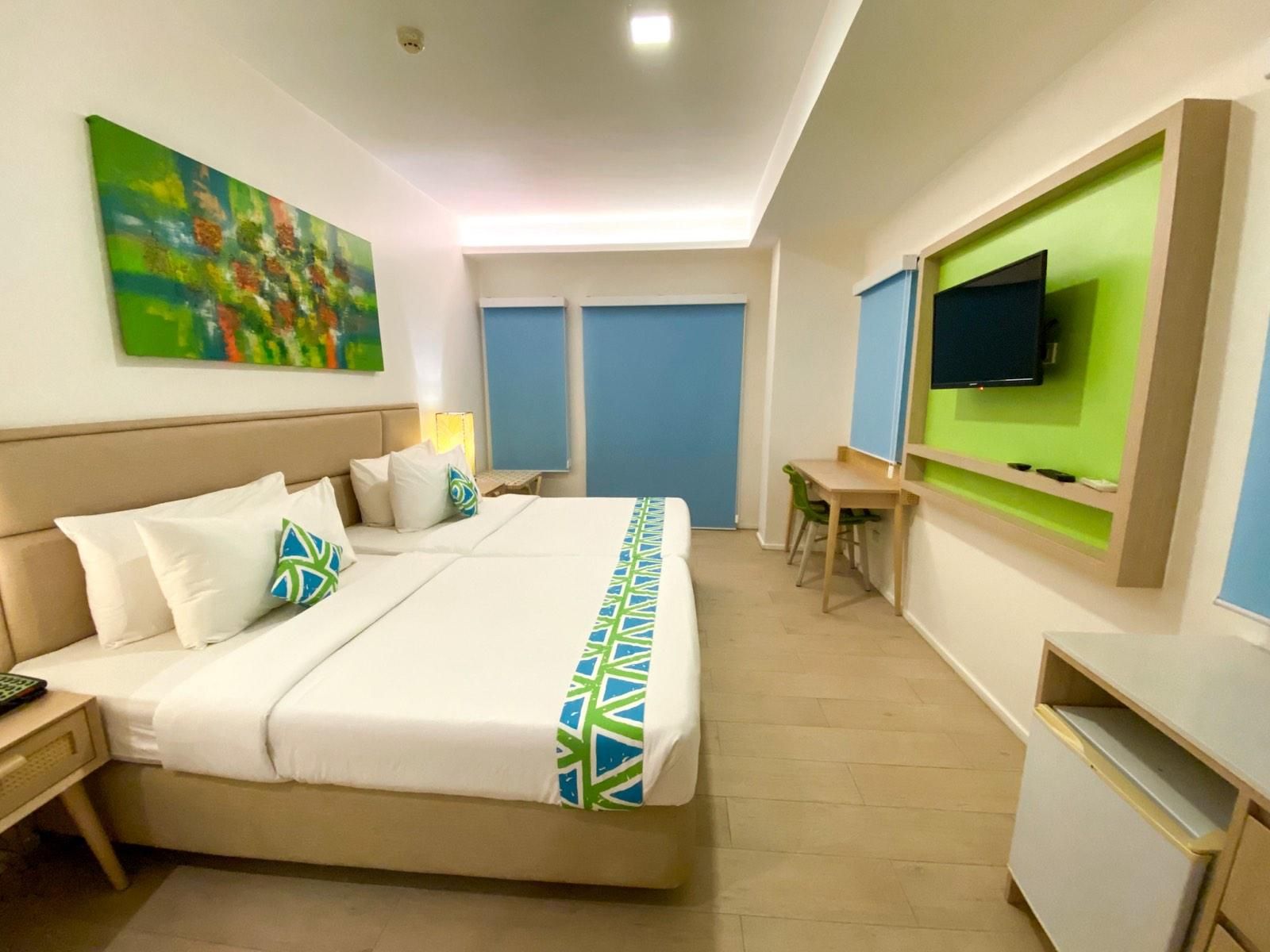 Lime Hotel Boracay Deluxe Double 12