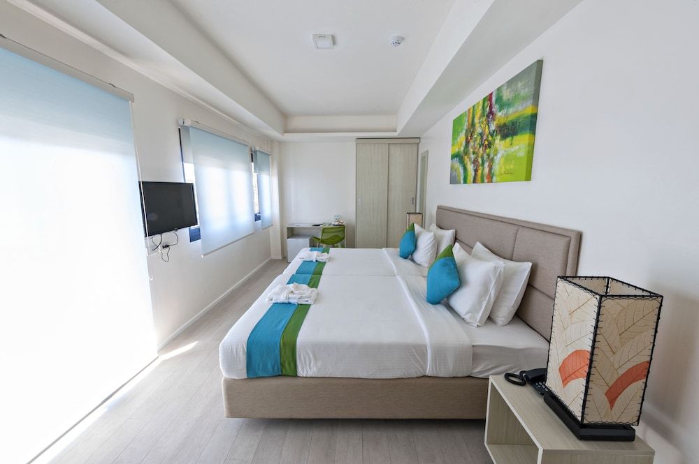 undefined Lime Hotel Boracay