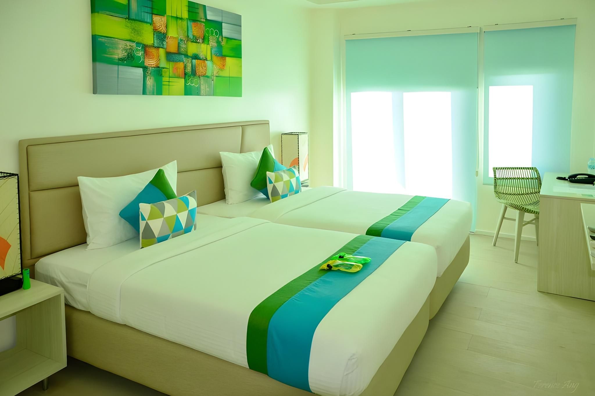 Lime Hotel Boracay Deluxe Double 3
