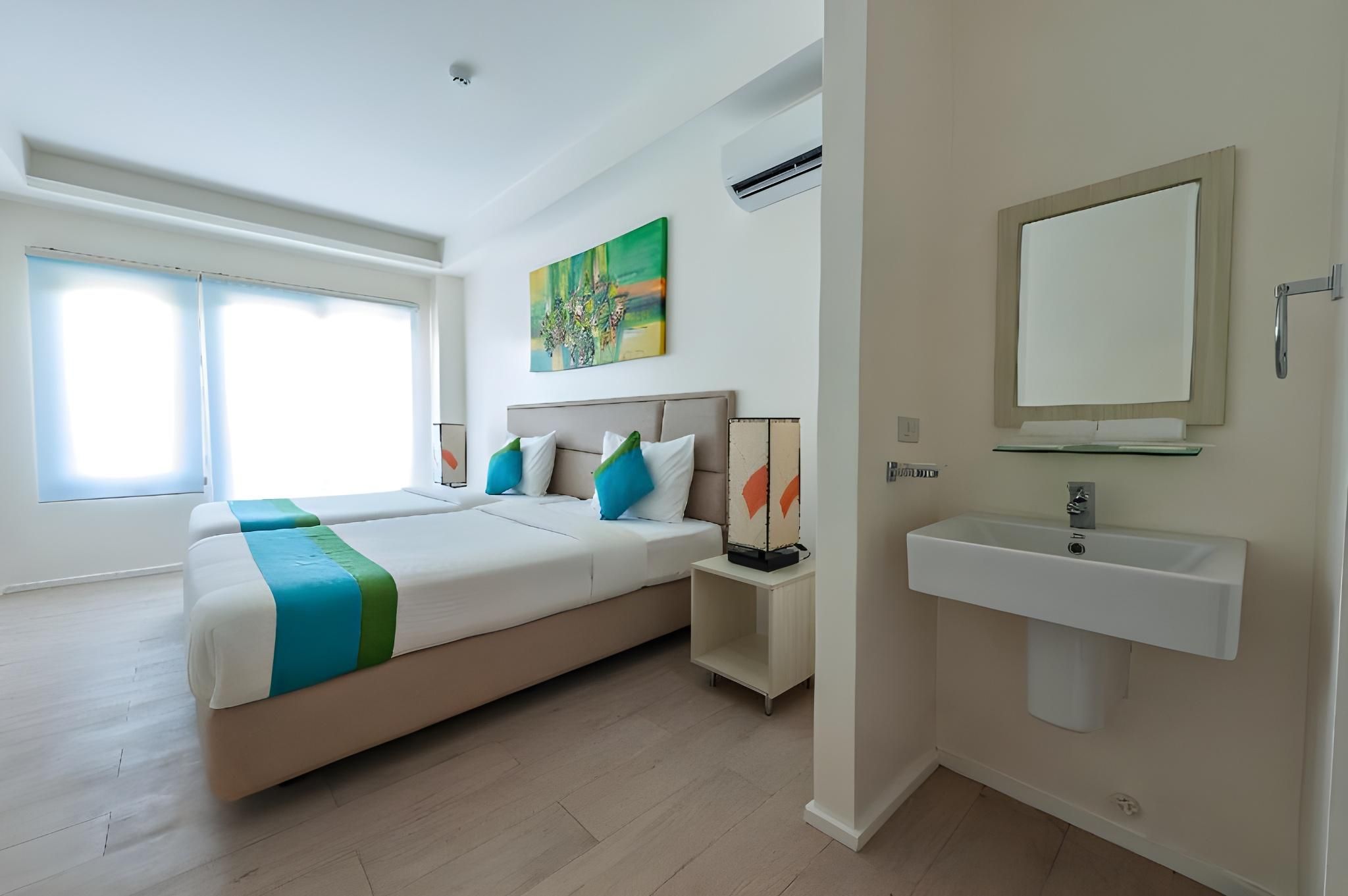 Lime Hotel Boracay Deluxe Double 7