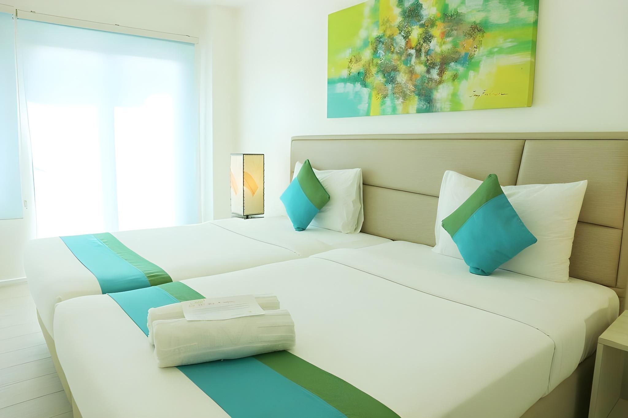 Lime Hotel Boracay Deluxe Double 11