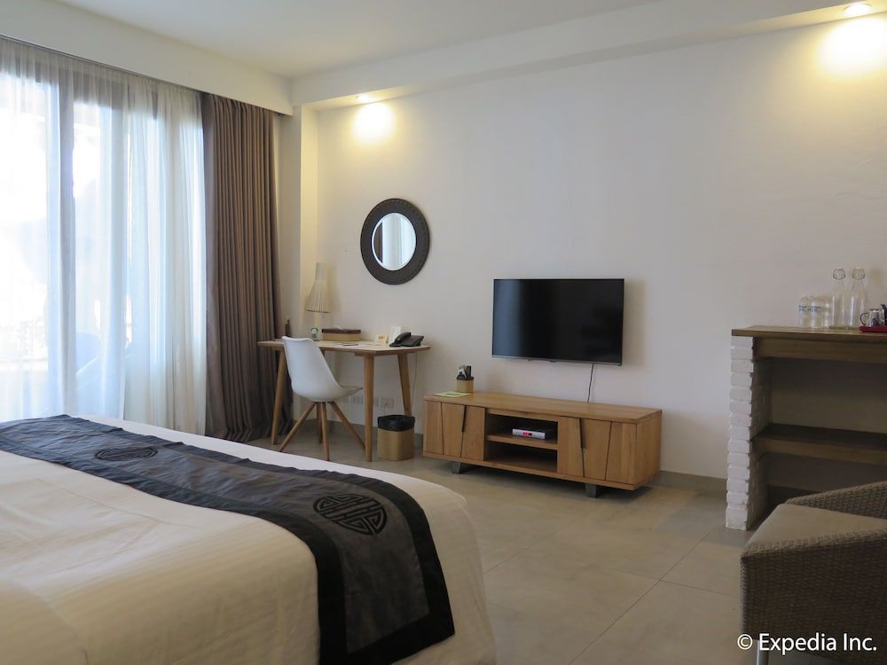 La Chevrerie Resort & Spa Deluxe Room, 1 King Bed, Sea View 2