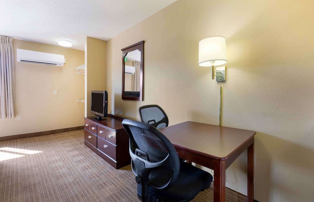 Extended Stay America Suites Washington DC Landover Studio, 2 Queen Beds, Non Smoking 5