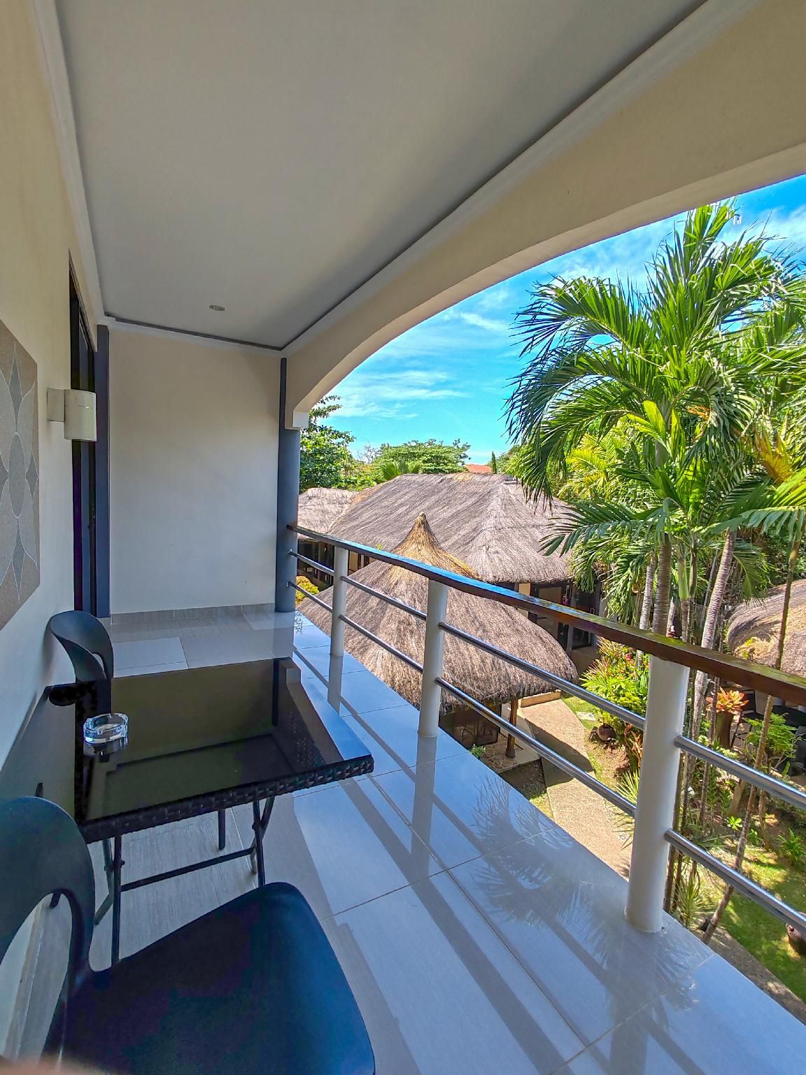 Alona Northland Resort Deluxe King 2