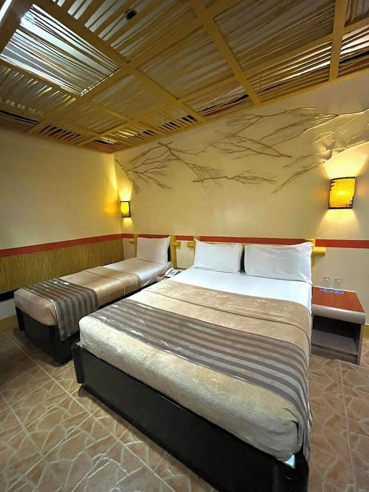 Urban Travellers Hotel