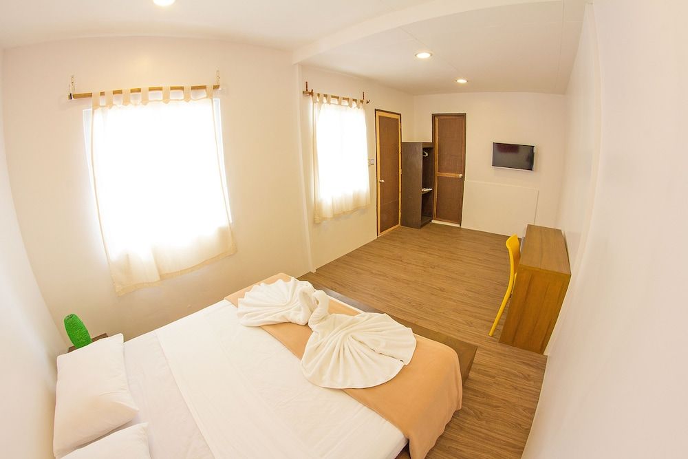 undefined The Rose Pike at Boracay 3