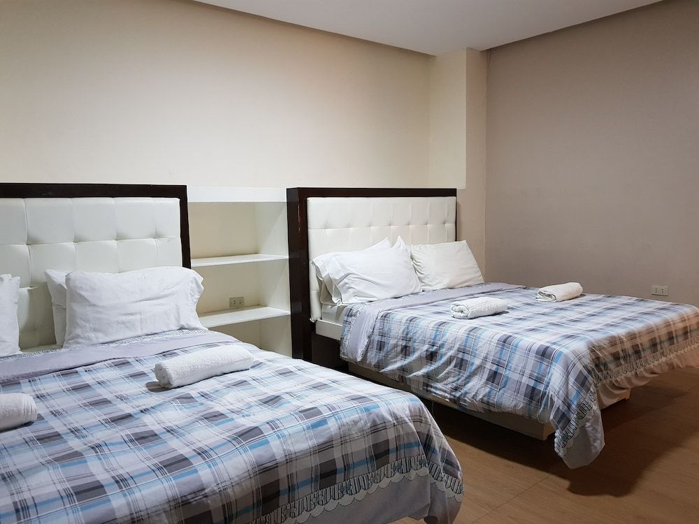 Hotel Giorgio Family Room 3