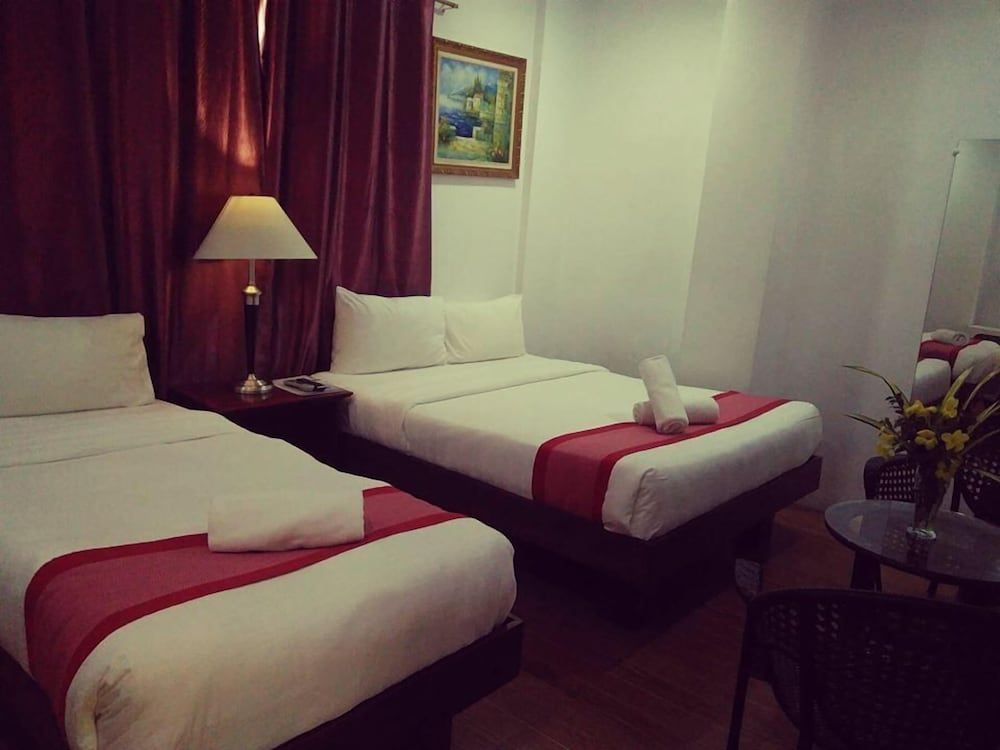 Discover Boracay Hotel and Spa Deluxe Triple Room 8
