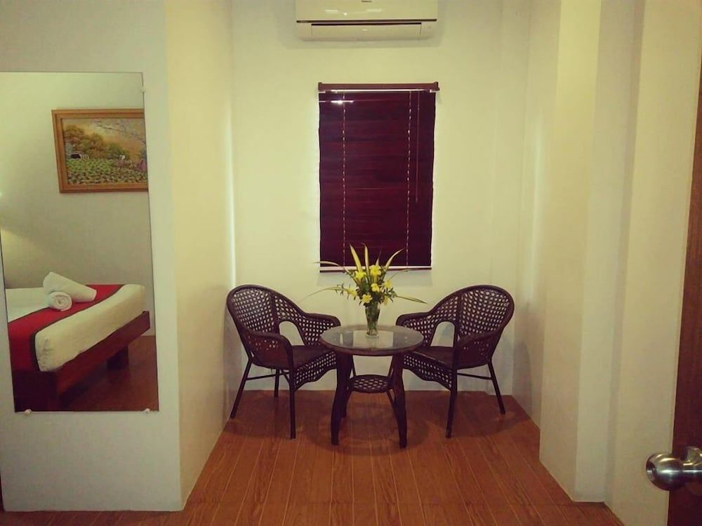 Discover Boracay Hotel and Spa Deluxe Double Room 11