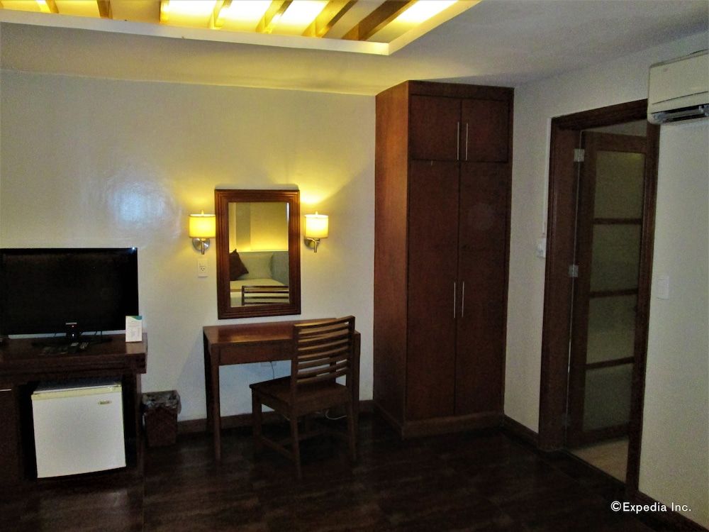 Chali Beach Resort and Conference Center Junior Suite 8