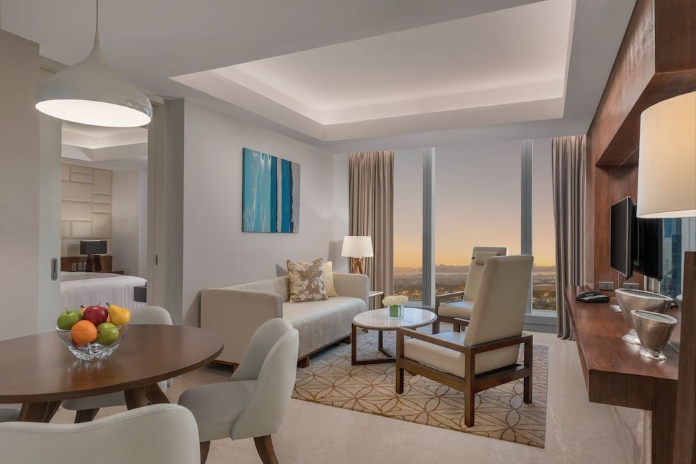 Richmonde Hotel Iloilo One Bedroom Suite 3