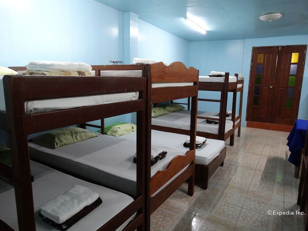 undefined Circon Businessman's Inn 6