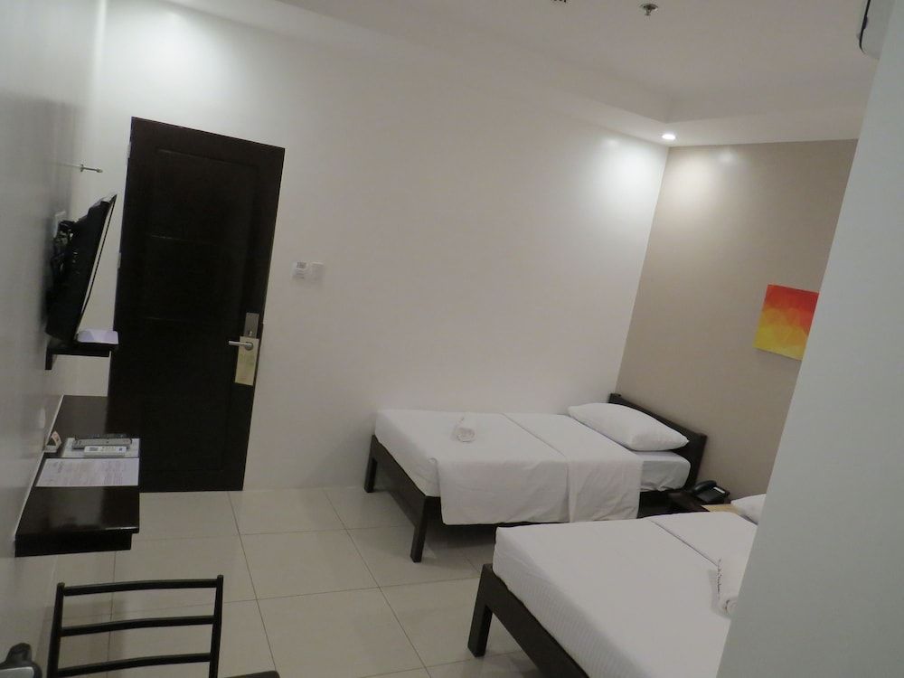 Fiesole Residence Inn Family Room 5