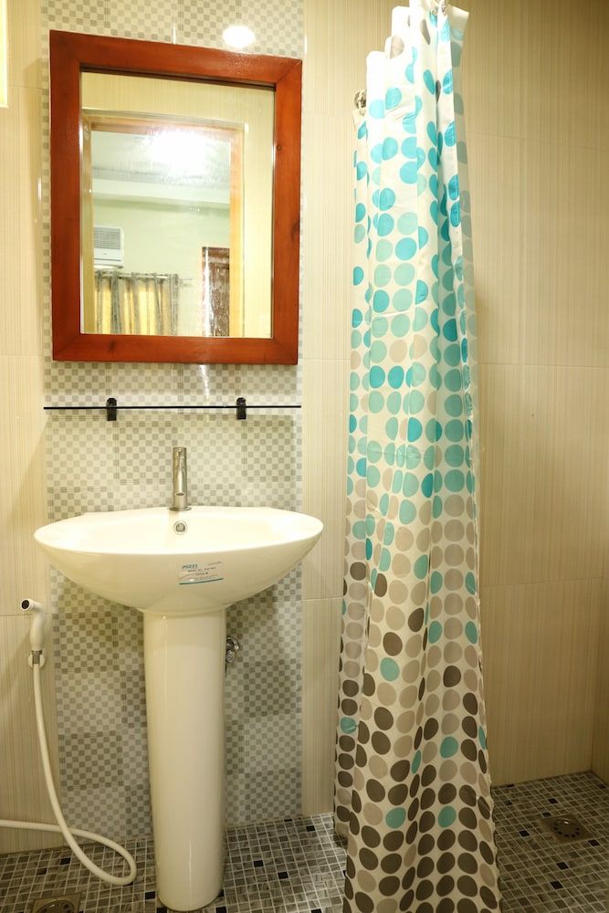 EA Apartelle - Metro Vigan - Hostel Standard Queen Room 20