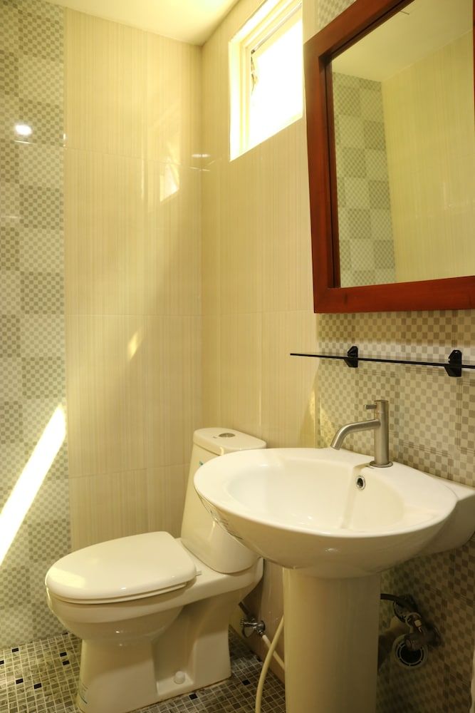 EA Apartelle - Metro Vigan - Hostel Standard Queen Room 17