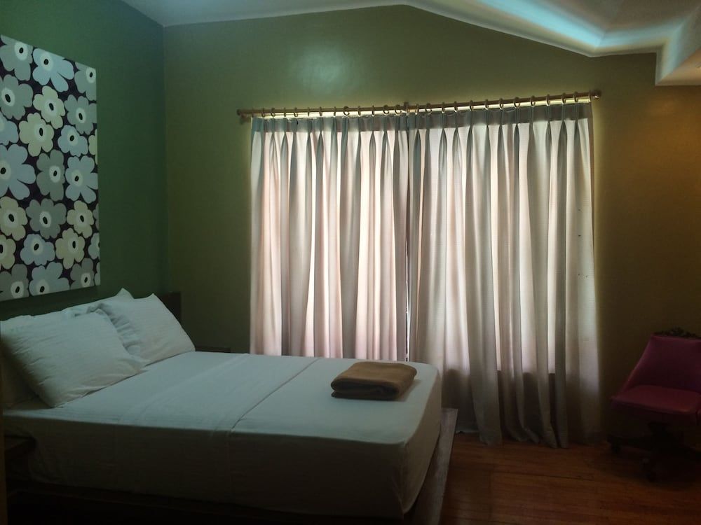 The Purple Tree Bed & Breakfast Superior Room 2