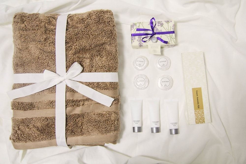 V and G Suites Limay Deluxe Room 10