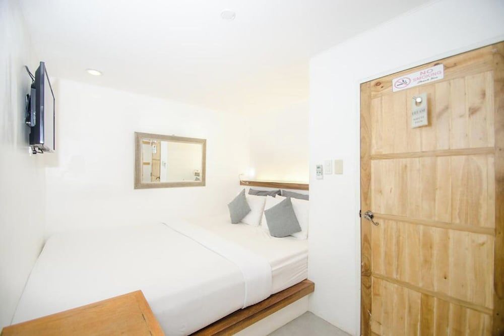 Zuzuni Boutique Hotel Standard B no window no sea view 6