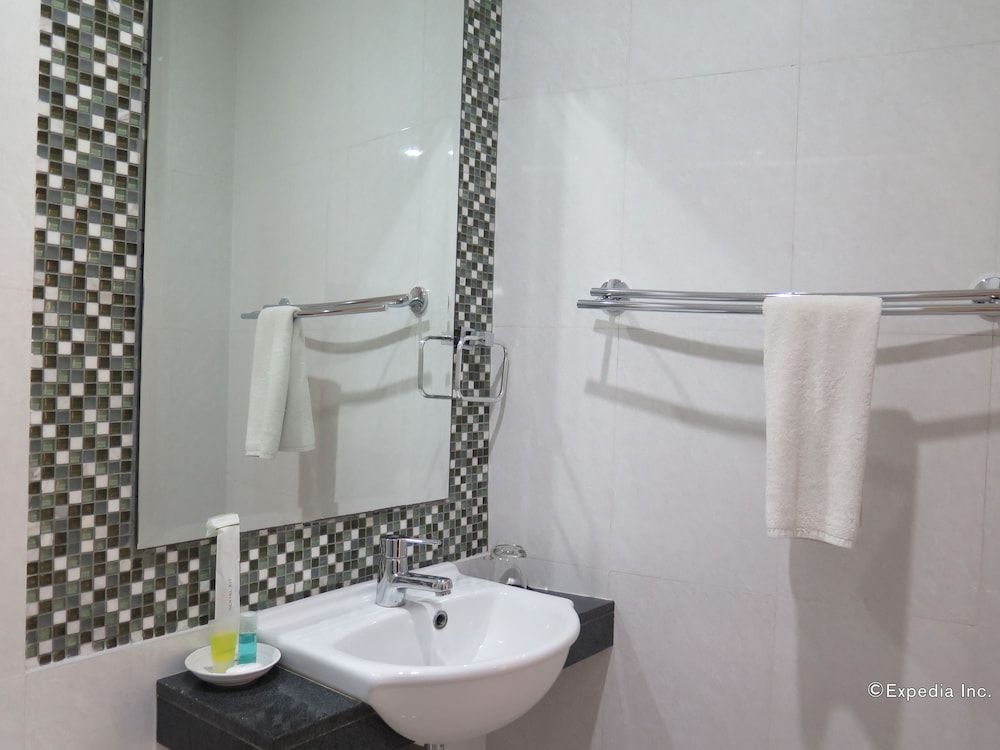 717 Cesar Place Hotel Superior Room 11