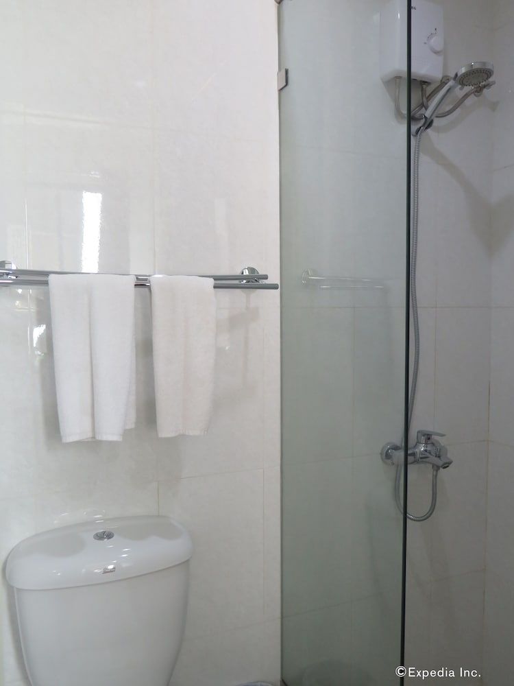 717 Cesar Place Hotel Superior Room 9