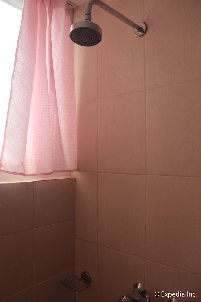 Wild Orchid Beach Resort Deluxe Room 7