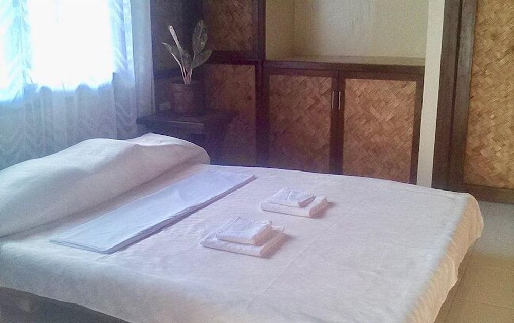 Port Barton Le Cou De Tou Village Resort Cabin 2