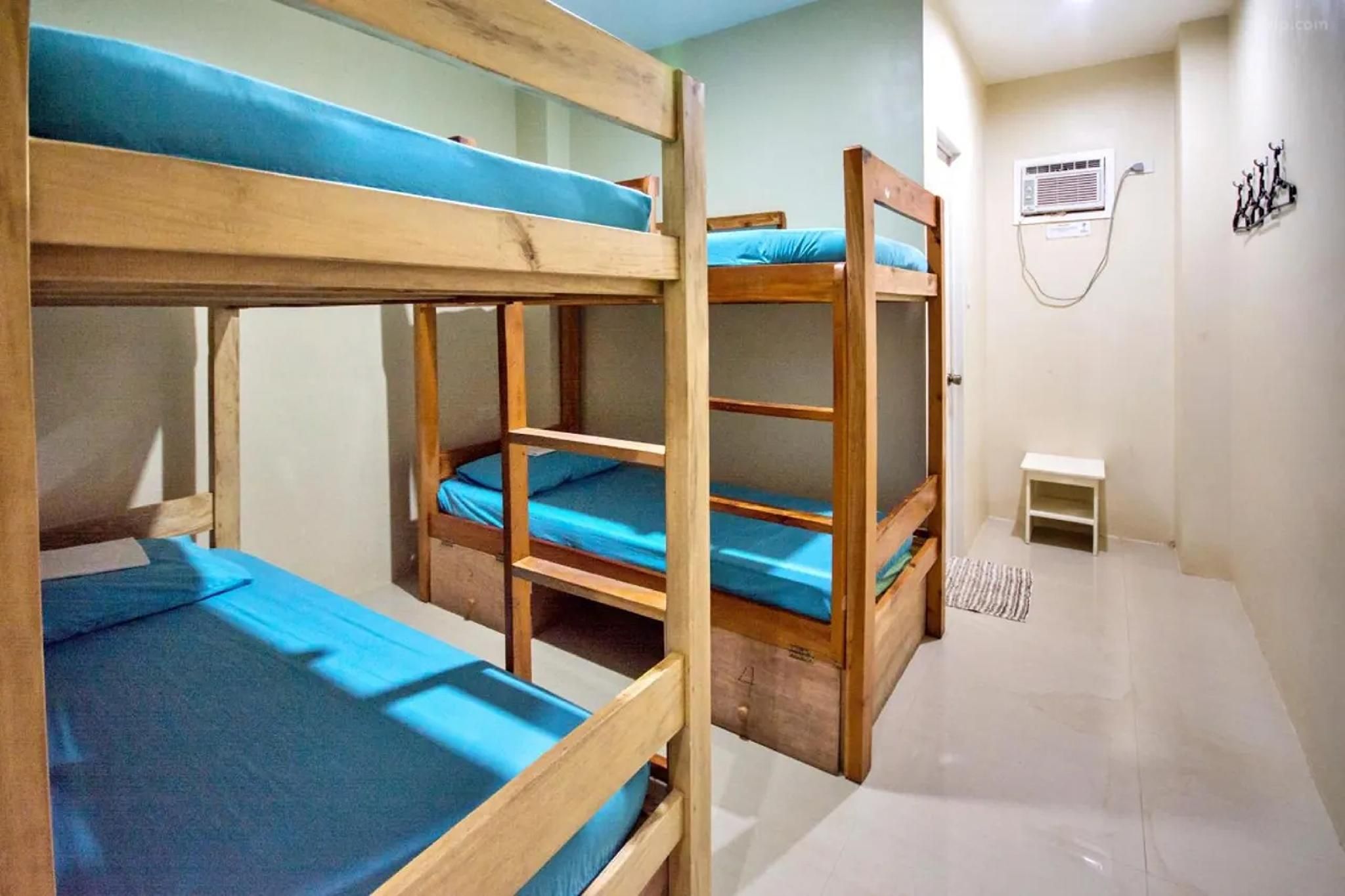 Boracay Backpackers Mixed Dormitory - 4 Bunk Beds