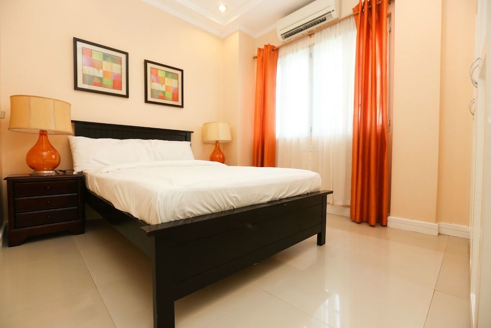 Bearland Paradise Resort Suite Budget Bedroom A, Shared Bathroom