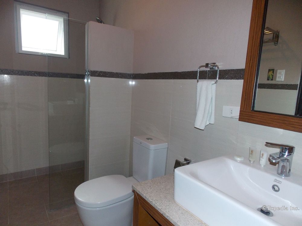 Bearland Paradise Resort Deluxe Budget Bedroom A 11